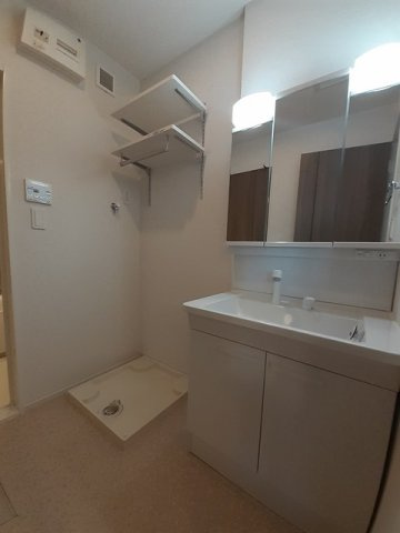 ニューライズ　外神の洗面所|広い洗面スペース