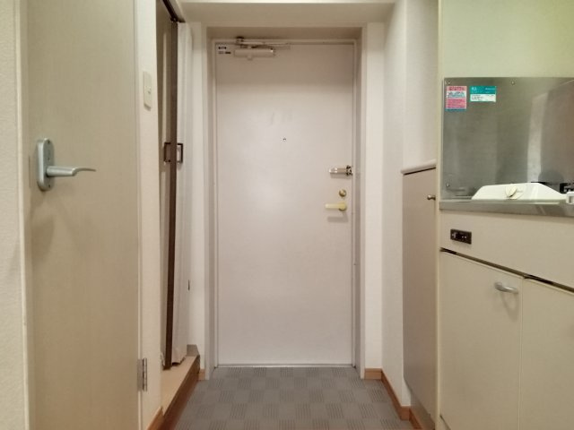 川崎市多摩区三田２丁目の賃貸マンションの玄関|ゆったりとした玄関です