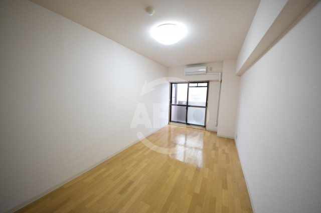 ロイヤルキャッスルの居間・リビング|ロイヤルキャッスル　洋室