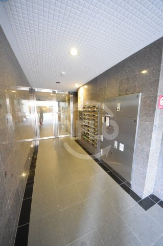 ロイヤルキャッスルのエントランス|ロイヤルキャッスル　エントランス