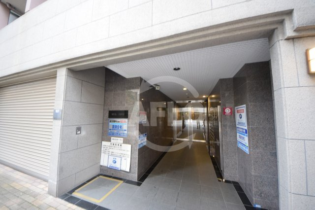 ロイヤルキャッスルのエントランス|ロイヤルキャッスル　エントランス