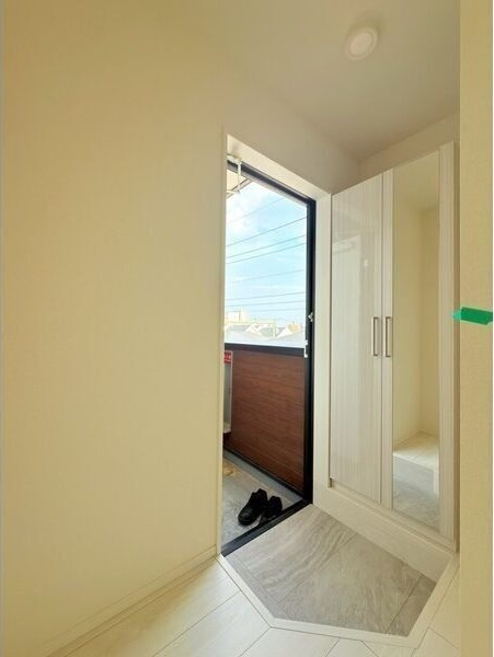 ハーモニーテラス福住町Ⅳ(福住町⑦B)の玄関