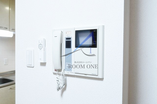 エスコート音羽のセキュリティ|モニター付きインターホンです。