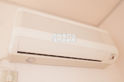 【設備】 | クイーンズコート | エアコン完備