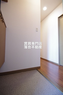 【玄関】 | クイーンズコート | ゆったりとした玄関