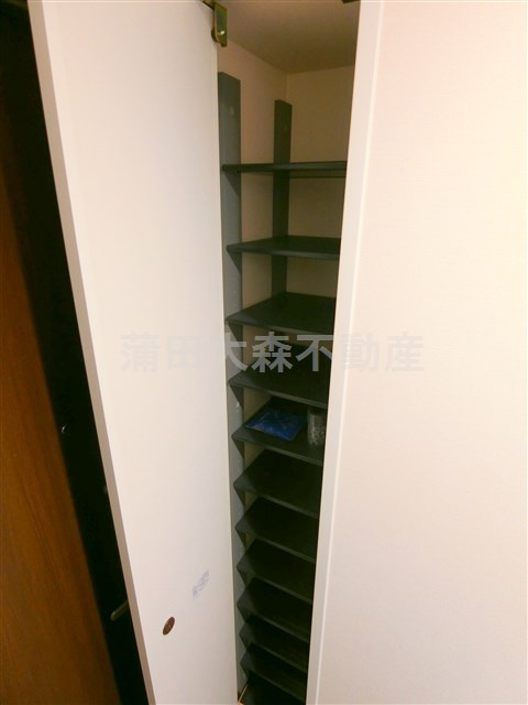 羽田道ソレイユの収納|玄関収納