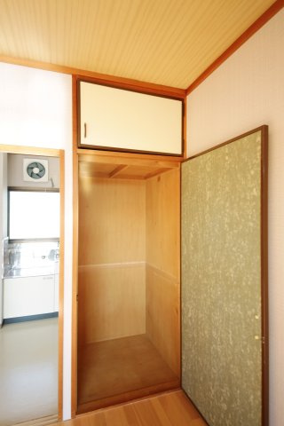 シティハイムサカキバラの収納