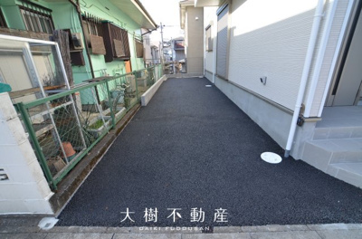 【駐車場】 | 綾瀬市寺尾北３丁目 新築戸建て 全1棟【仲介手数料無料】