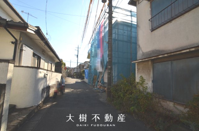【前面道路含む現地写真】 | 綾瀬市寺尾北３丁目 新築戸建て 全1棟【仲介手数料無料】 | ※令和7年11月上旬に撮影