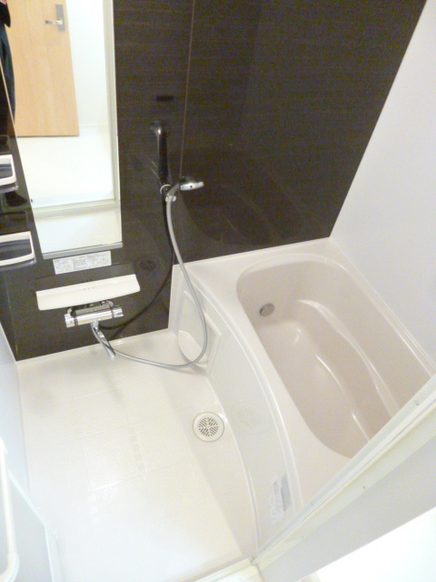 Sakuras　鵜の木の浴室|追焚・乾燥機付バスルーム