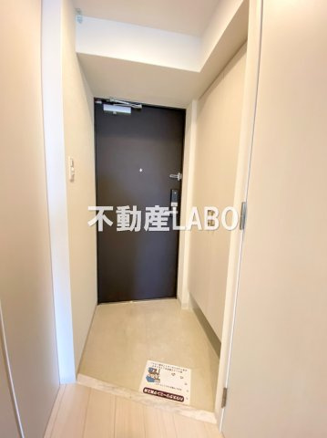 エスリード難波ザ・ゲートの玄関