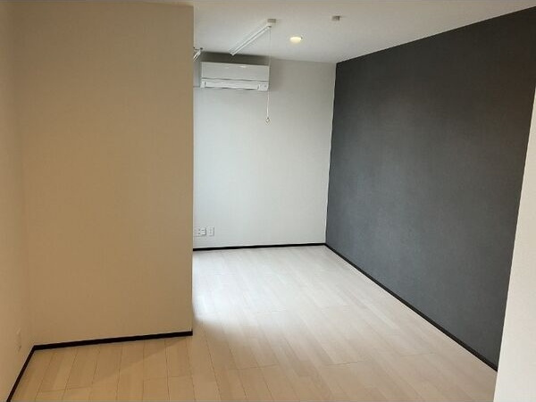 REGALEST First咲(サク)の寝室