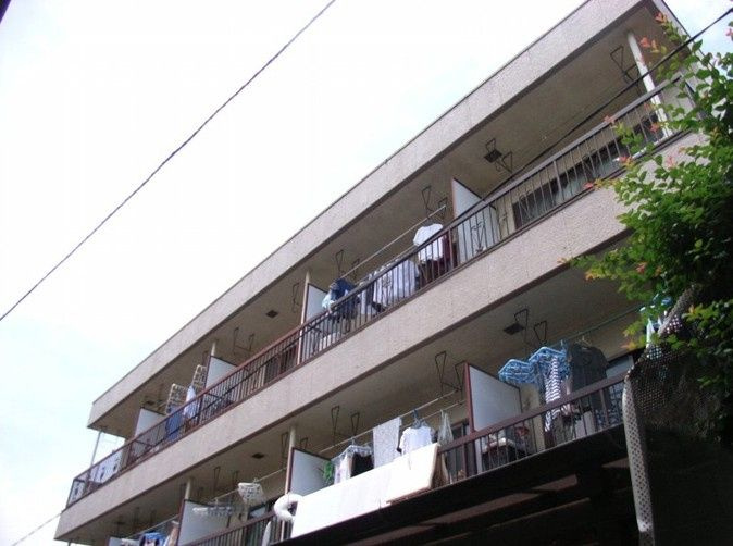 文化ハイツの外観