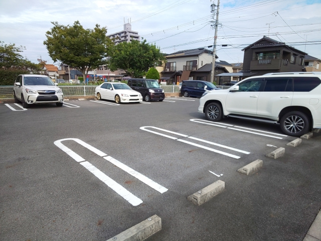 プランドールＢ（北野町）の駐車場