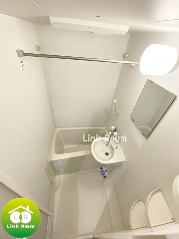 スカイコート菊川の浴室