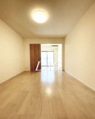 【居間・リビング】 | プラセル検見川 | 洋室のお部屋です。