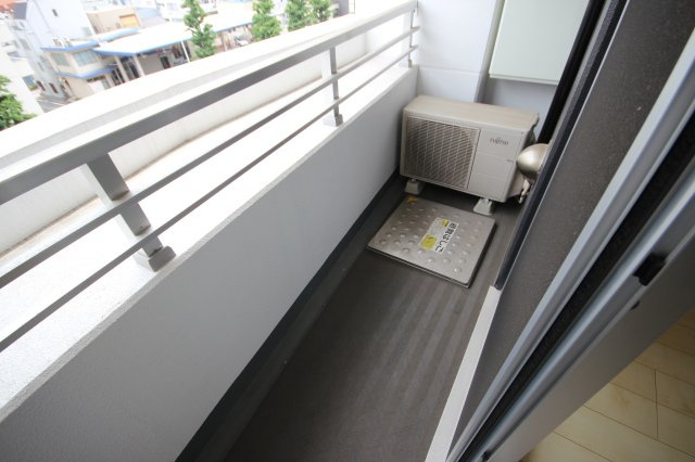 【バルコニー】