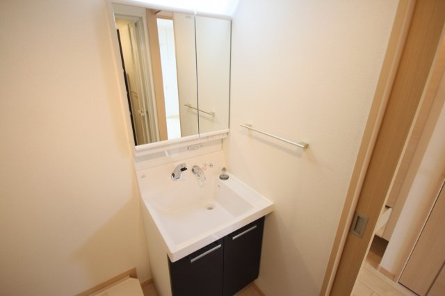 【独立洗面台】