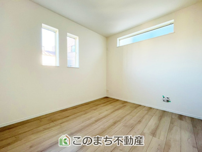 【洋室】 | ハートフルタウン東武江曽島駅1期　A号棟 | 洋室はお手入れのしやすいフローリング仕様です。普段はフロアモップなどを使って、簡単にお掃除していただけます◎
