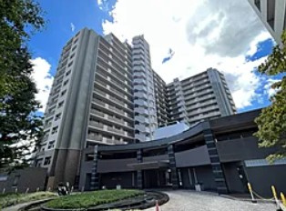 ライオンズガーデン成増ヴィスタヒルエアリーコートの外観