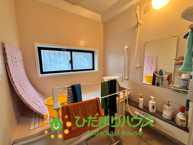 加須市久下6丁目　中古一戸建ての浴室