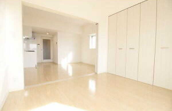 Ｄ＆Ｄｅｓｉｇｎレジデンス鶴舞の居間・リビング