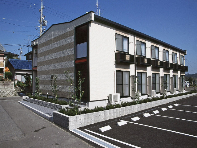 レオパレスＶＩＬＬＡ中屋敷　の外観
