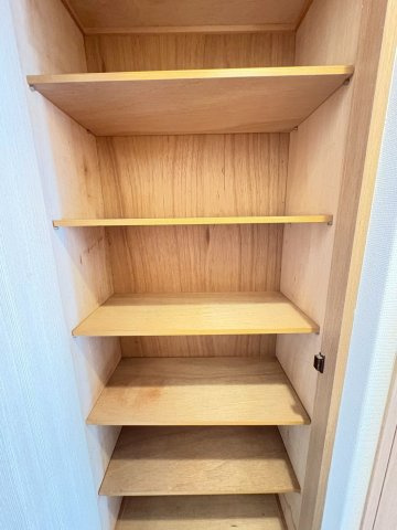 福岡市中央区春吉２丁目の賃貸マンションの収納