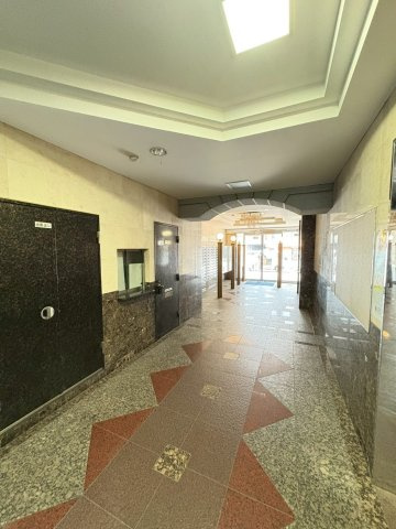 福岡市中央区春吉２丁目の賃貸マンションのロビー