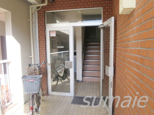 第二大羽ビルのエントランス|エントランス部分です☆