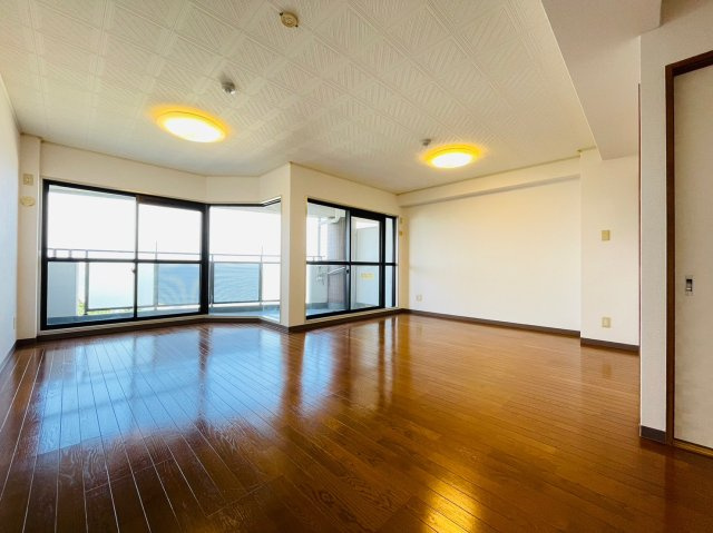 シーサイドパストラル林崎Ⅱの居間・リビング