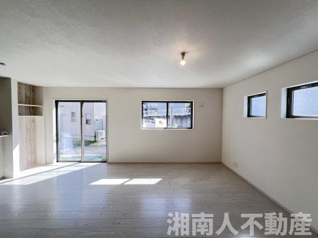 藤沢市善行坂２丁目３８９８－１５５新築戸建ての居間・リビング|おしゃれなリビングです
