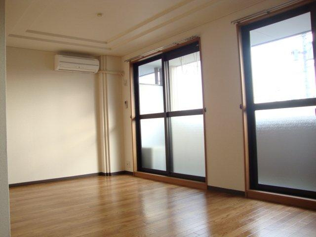 スカイハイツ野田の居間・リビング|リビング（イメージ）