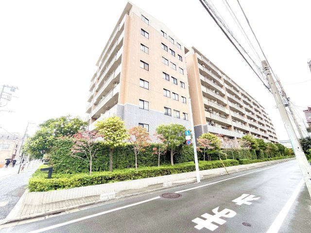 ライオンズガーデンシティ平井の外観