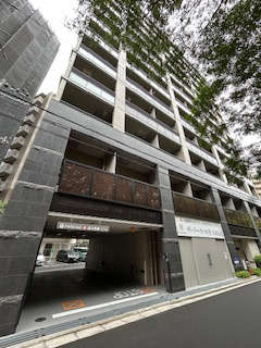 ザ・パークハビオ江坂公園の外観|落ち着いた雰囲気の外観です