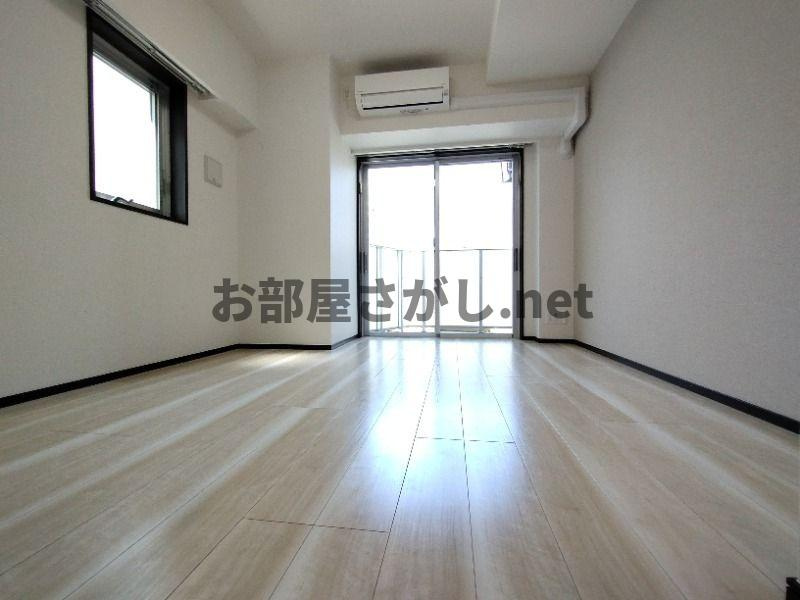 GENOVIA新宿早稲田green veil【駅近✕築浅デザイナーズ／11月上旬入居可】の居間・リビング