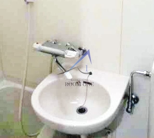 ヴィラ大塚の洗面所|洗面台です。