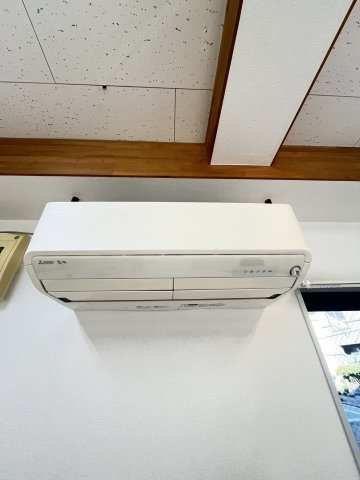 シャトル小茂根の設備