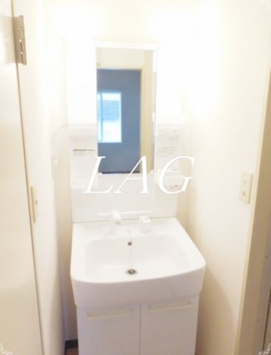 【洗面所】 | フレグランス田沼 | 洗面台です。