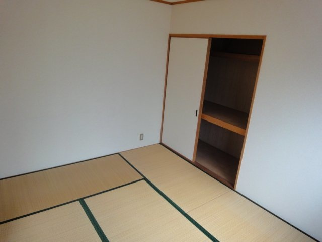 コンフォート宮下の和室