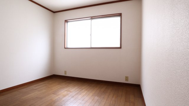 五色山2丁目貸家の子供部屋