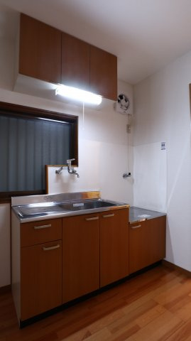 五色山2丁目貸家のキッチン