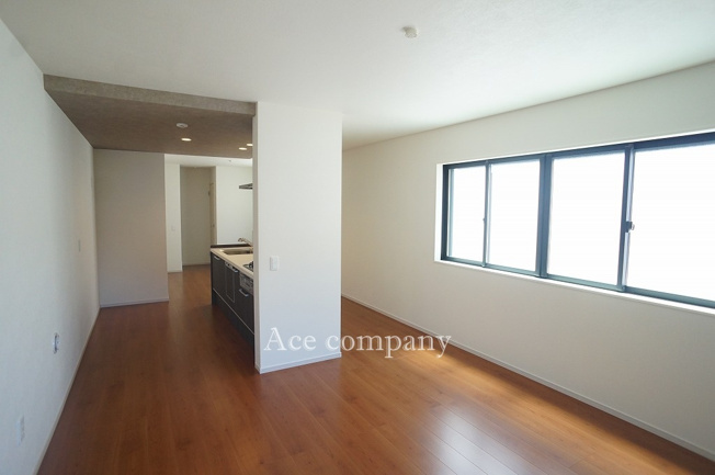 【居間・リビング】 | 東大阪市菱屋西5丁目　【1号棟/全2棟】 | 【LDK：広々19.5帖！】