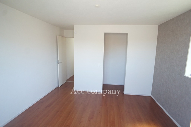 【寝室】 | 東大阪市菱屋西5丁目　【1号棟/全2棟】 | 【3階：洋室7.5帖】ウォークインクローク完備です♪