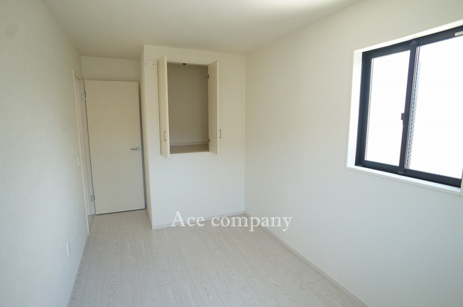 【子供部屋】 | 東大阪市菱屋西5丁目　【2号棟/全2棟】 | 【2階：東側洋室5.5帖】