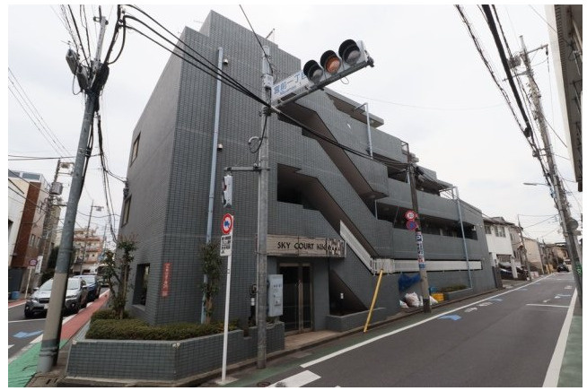 スカイコート久我山の外観