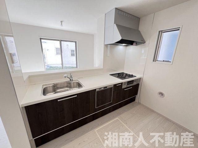 藤沢市善行坂２丁目３８９８－１５５新築戸建てのキッチン|コンパクトなキッチンで掃除もラクラク