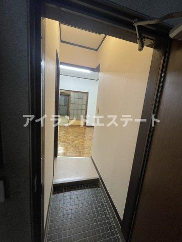 富田コーポ　最上階　角部屋　陽当たり良好の玄関