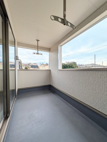 明石市大久保町谷八木新築戸建２号棟のバルコニー