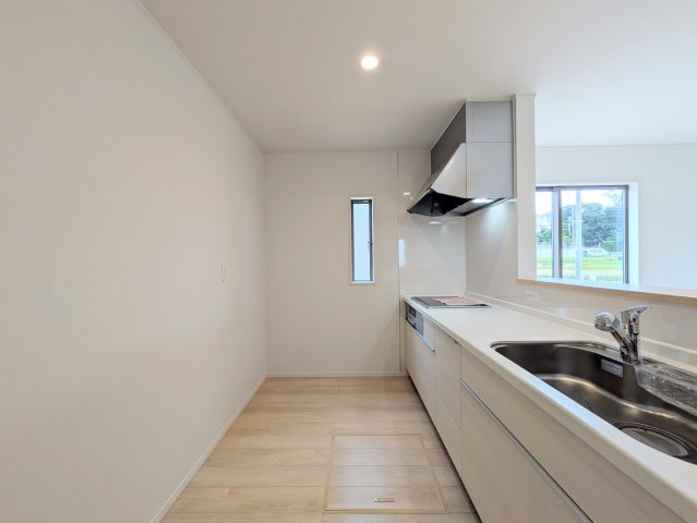 明石市大久保町谷八木新築戸建２号棟のキッチン